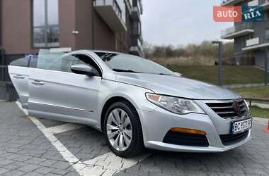 Купе Volkswagen CC / Passat CC 2011 в Львові