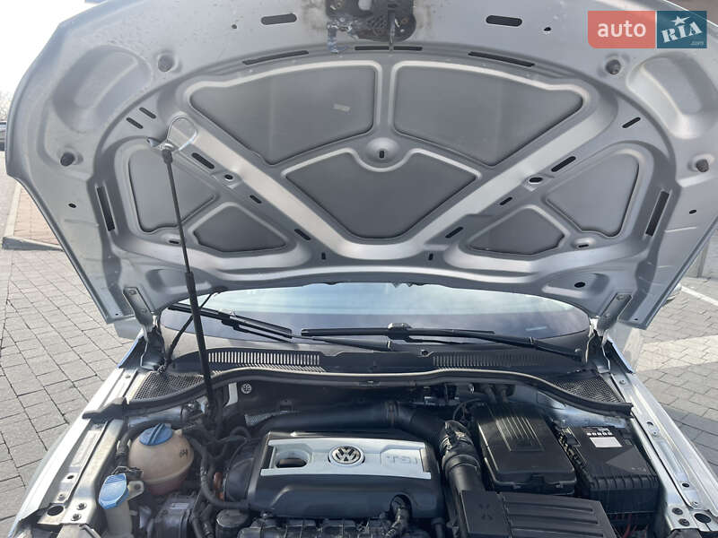 Купе Volkswagen CC / Passat CC 2011 в Львове фото 49 Купе Volkswagen CC / Passat CC 2011 в Львове