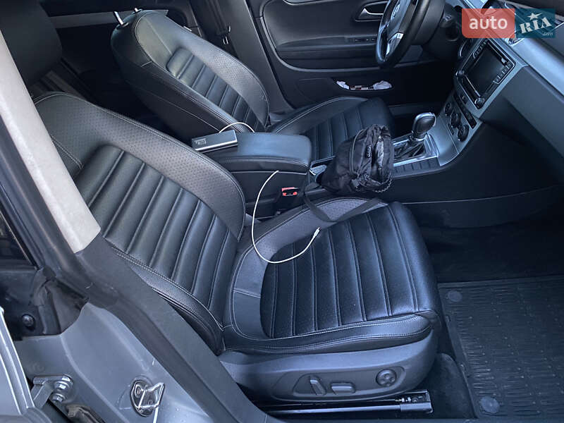 Купе Volkswagen CC / Passat CC 2016 в Ровно