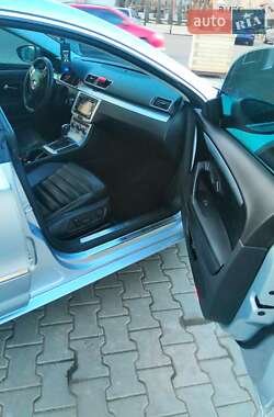Купе Volkswagen CC / Passat CC 2013 в 