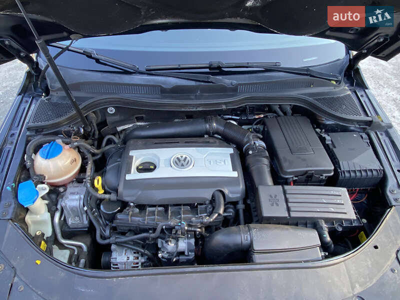 Купе Volkswagen CC / Passat CC 2013 в Таращі