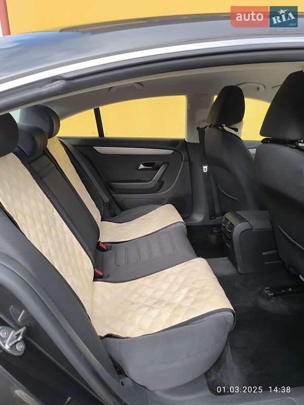 Купе Volkswagen CC / Passat CC 2010 в Дубно