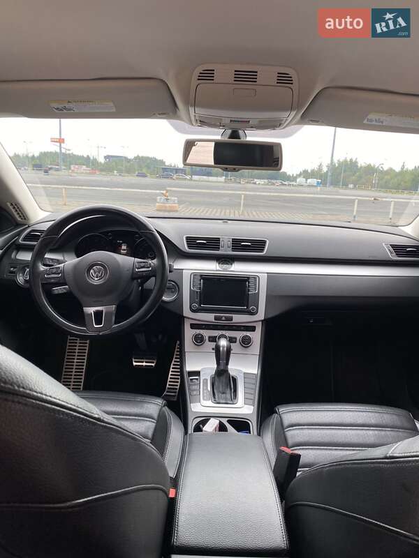 Купе Volkswagen CC / Passat CC 2014 в Львові