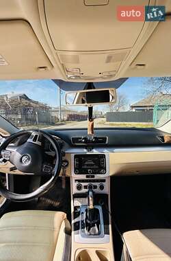 Купе Volkswagen CC / Passat CC 2013 в 