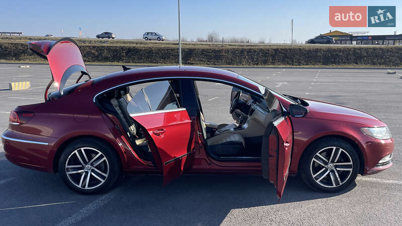 Купе Volkswagen CC / Passat CC 2013 в Львове