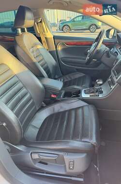 Купе Volkswagen CC / Passat CC 2009 в 