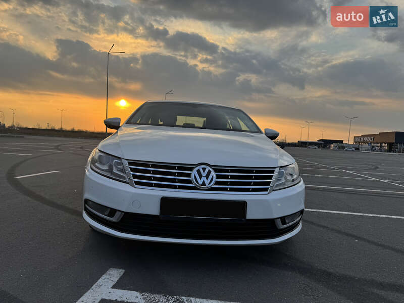 Купе Volkswagen CC / Passat CC 2012 в 