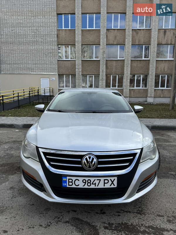 Купе Volkswagen CC / Passat CC 2012 в Львове