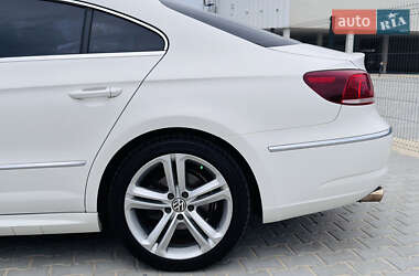 Купе Volkswagen CC / Passat CC 2013 в 