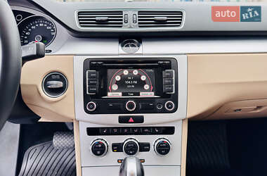 Купе Volkswagen CC / Passat CC 2013 в 