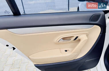 Купе Volkswagen CC / Passat CC 2013 в 