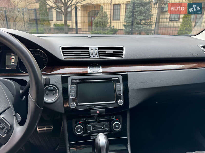 Купе Volkswagen CC / Passat CC 2011 в Харкові