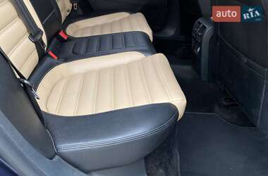 Купе Volkswagen CC / Passat CC 2012 в 