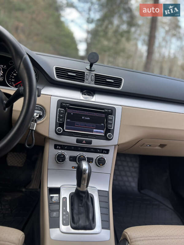 Купе Volkswagen CC / Passat CC 2013 в Павлограді