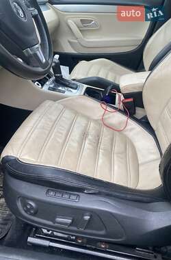 Купе Volkswagen CC / Passat CC 2009 в 