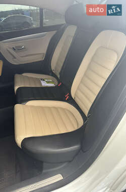 Купе Volkswagen CC / Passat CC 2016 в 