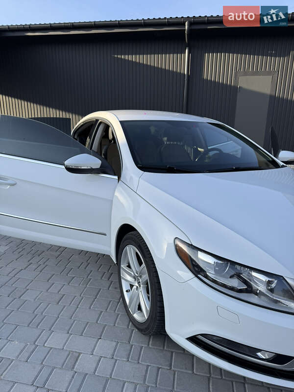 Купе Volkswagen CC / Passat CC 2015 в Овручі
