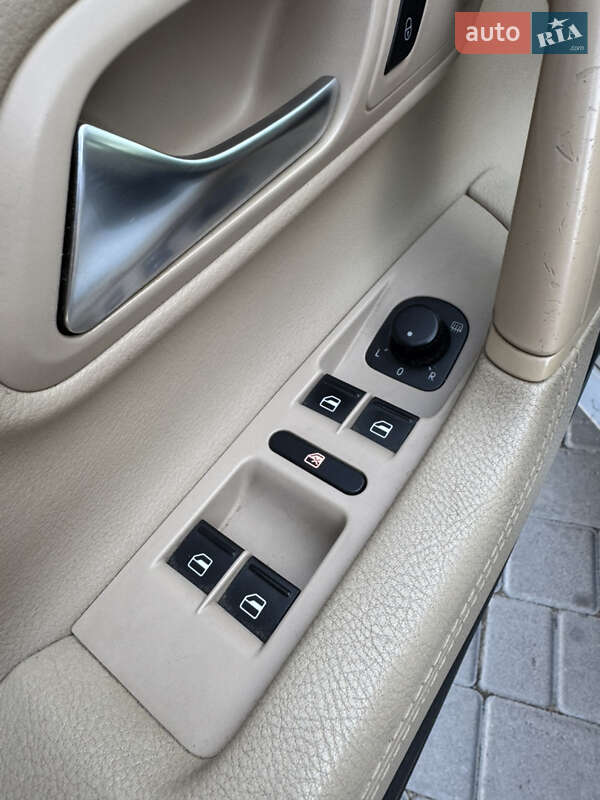 Купе Volkswagen CC / Passat CC 2015 в Овручі
