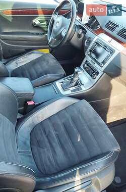Купе Volkswagen CC / Passat CC 2010 в 