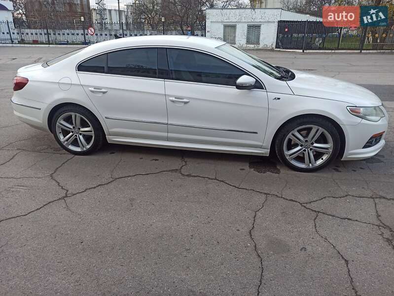 Купе Volkswagen CC / Passat CC 2011 в Полтаве