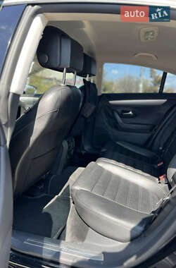 Купе Volkswagen CC / Passat CC 2014 в 