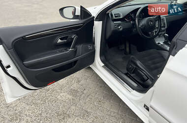 Купе Volkswagen CC / Passat CC 2013 в 