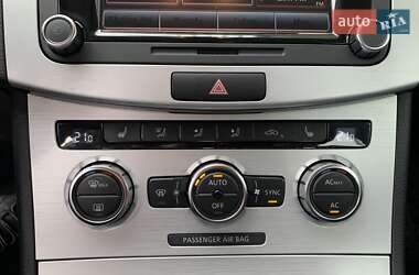 Купе Volkswagen CC / Passat CC 2012 в 