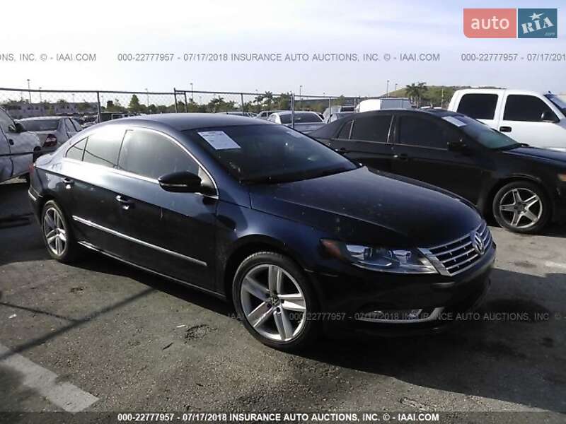 Купе Volkswagen CC / Passat CC 2013 в Ужгороде