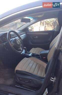 Купе Volkswagen CC / Passat CC 2011 в 