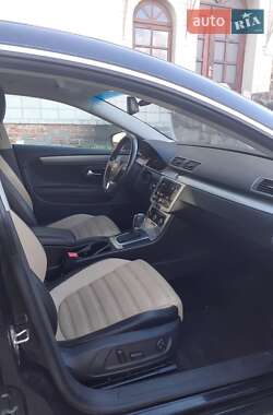 Купе Volkswagen CC / Passat CC 2011 в 