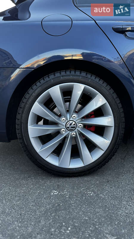 Купе Volkswagen CC / Passat CC 2013 в Киеве