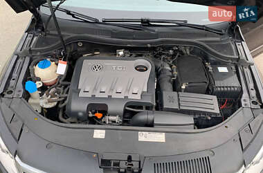 Купе Volkswagen CC / Passat CC 2012 в 