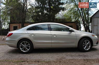Купе Volkswagen CC / Passat CC 2009 в 