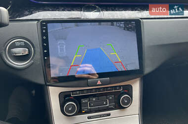Купе Volkswagen CC / Passat CC 2011 в Львові