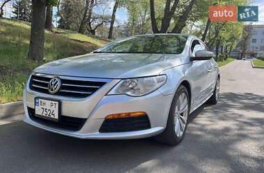 Купе Volkswagen CC / Passat CC 2011 в 