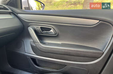 Купе Volkswagen CC / Passat CC 2011 в 