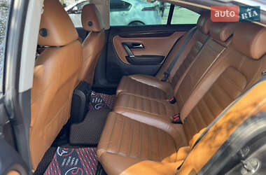 Купе Volkswagen CC / Passat CC 2011 в 