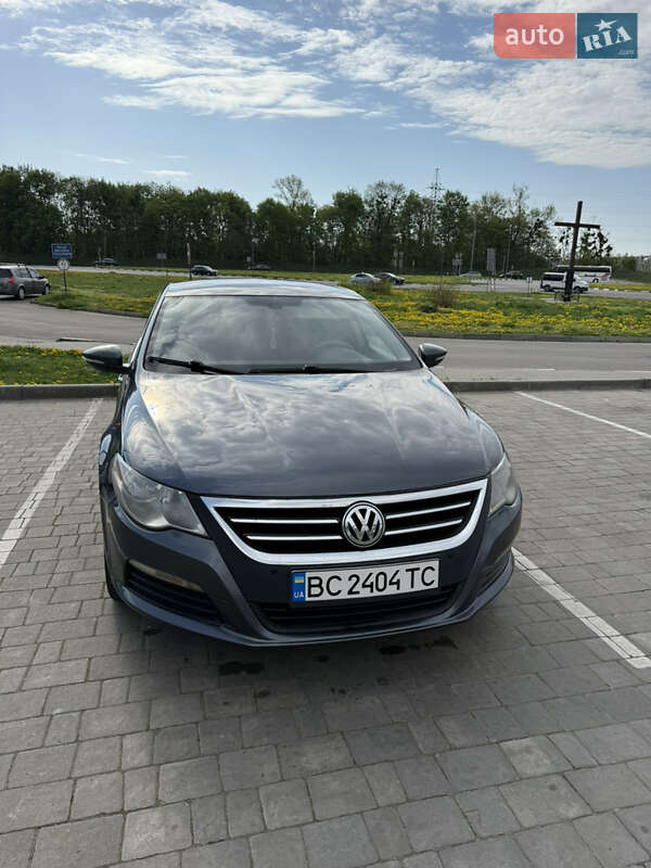 Купе Volkswagen CC / Passat CC 2011 в Стрию