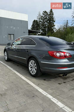 Купе Volkswagen CC / Passat CC 2011 в 