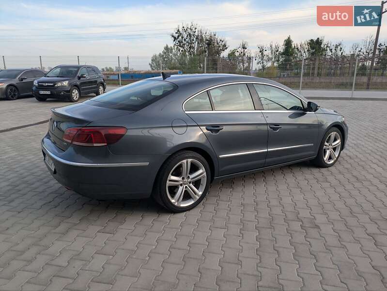 Купе Volkswagen CC / Passat CC 2012 в Львові