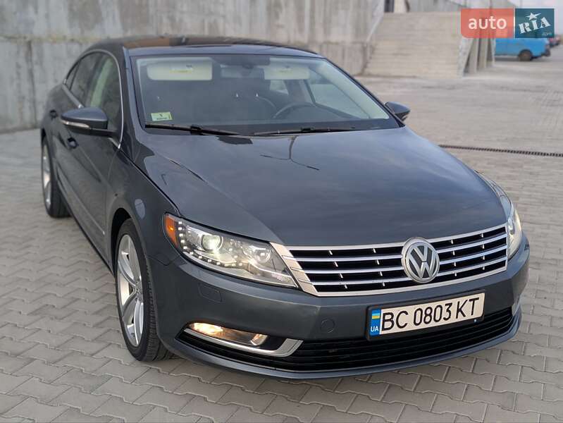 Купе Volkswagen CC / Passat CC 2012 в Львові