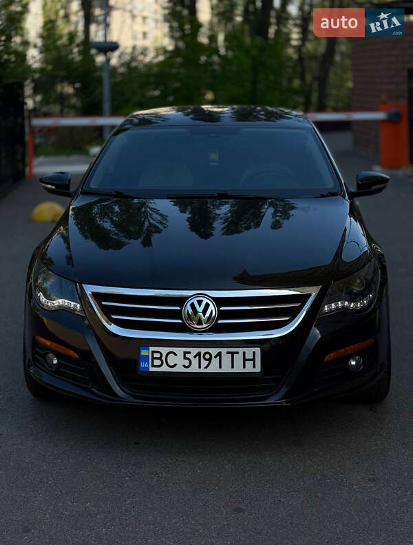 Купе Volkswagen CC / Passat CC 2009 в 