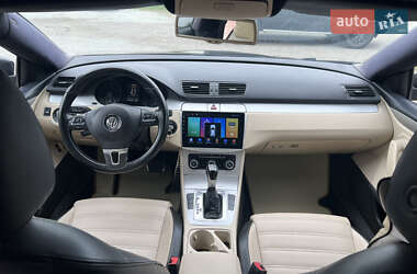 Купе Volkswagen CC / Passat CC 2010 в 