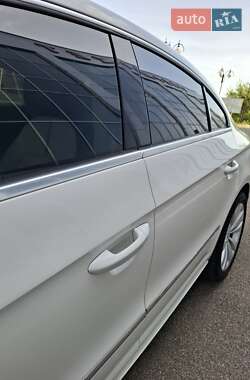 Купе Volkswagen CC / Passat CC 2009 в 