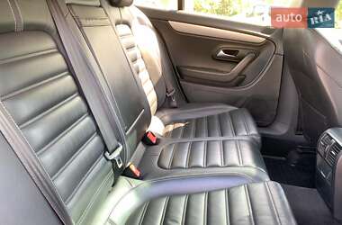 Купе Volkswagen CC / Passat CC 2011 в 