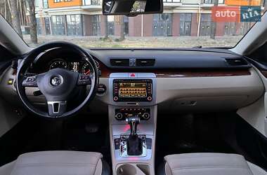 Купе Volkswagen CC / Passat CC 2010 в 