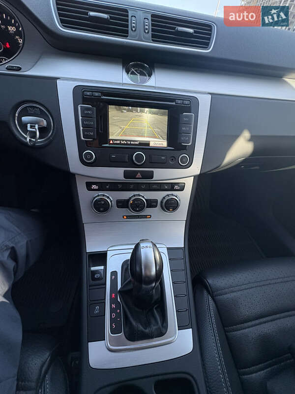 Купе Volkswagen CC / Passat CC 2014 в Киеве