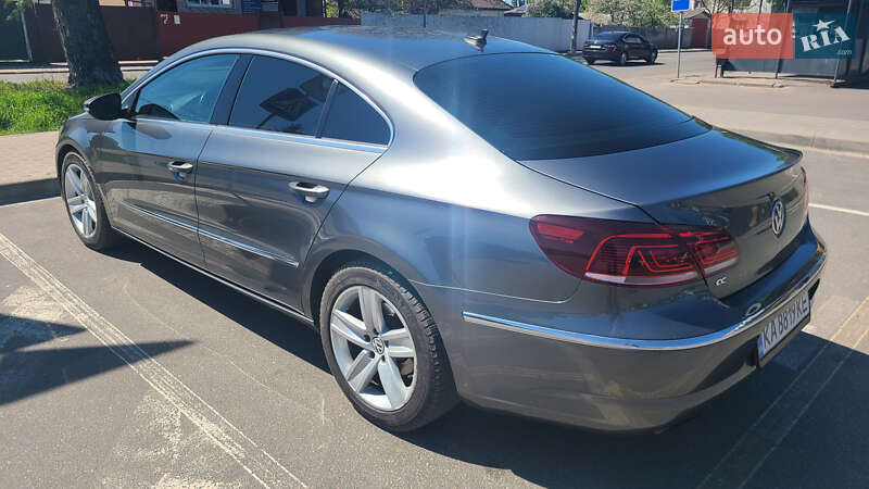 Купе Volkswagen CC / Passat CC 2016 в Киеве