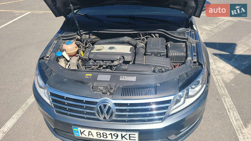 Купе Volkswagen CC / Passat CC 2016 в Киеве
