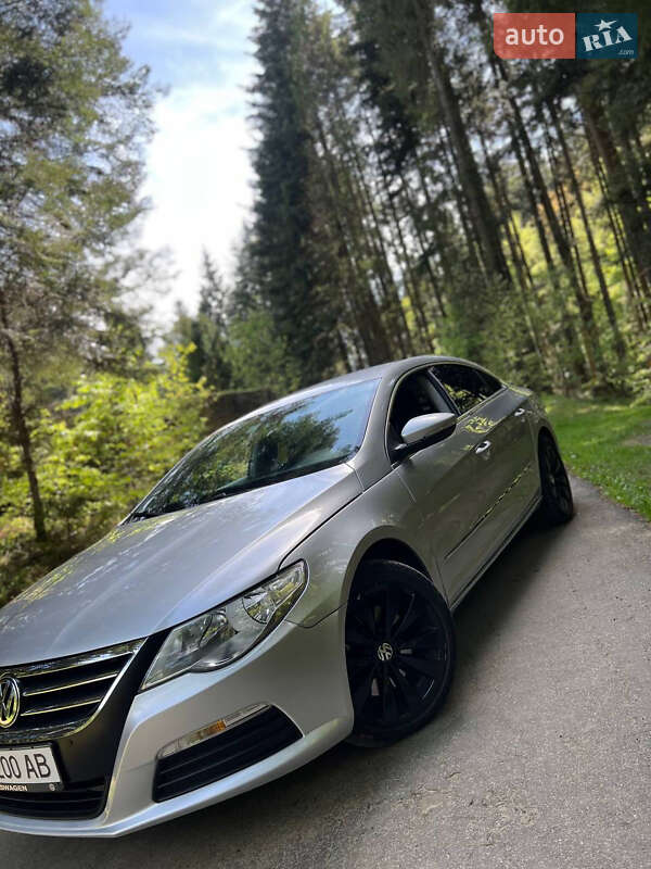 Купе Volkswagen CC / Passat CC 2010 в Львові